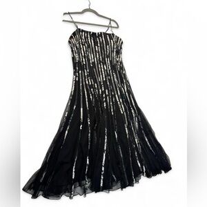 JS Collections/Aspeed Black Silver Floral Accordion Pleated Maxi Dress Size 12